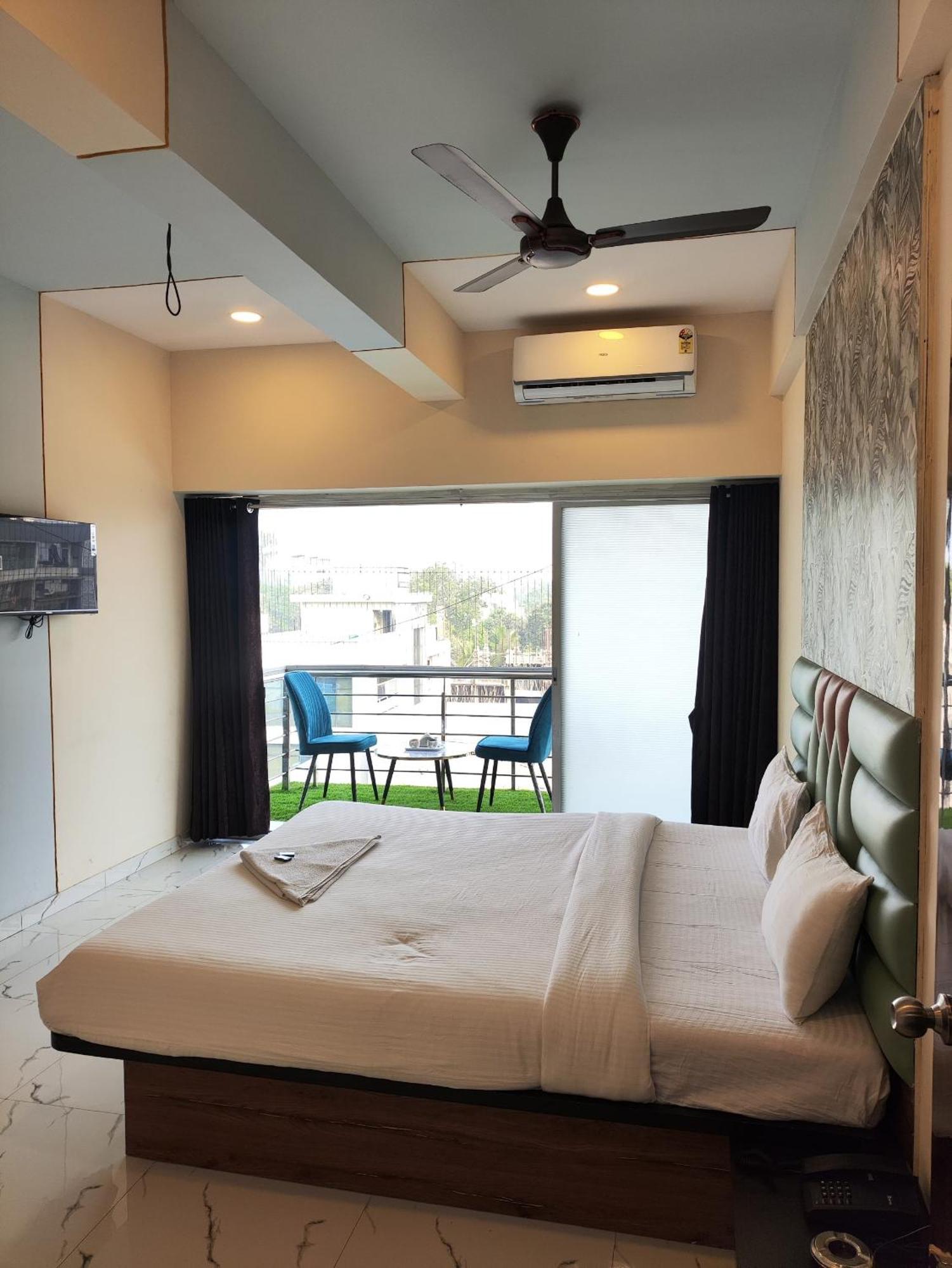 New Balaji Residency By Glitz Hotels Ulhasnagar Exterior photo