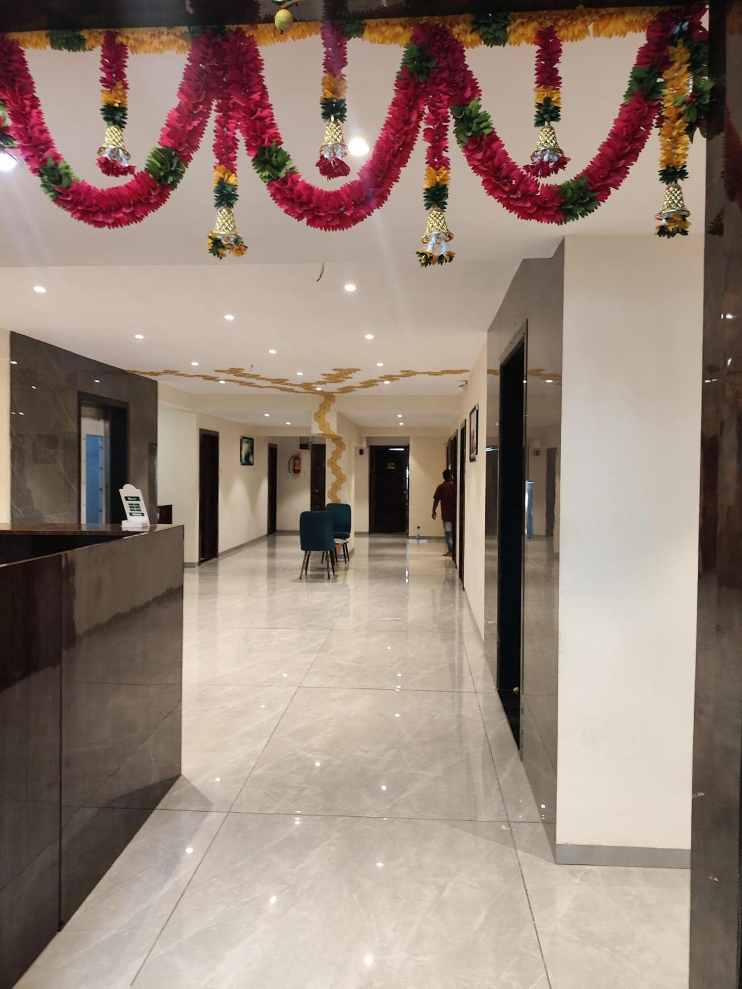 New Balaji Residency By Glitz Hotels Ulhasnagar Exterior photo